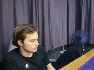 Cam4 Live Porn of matthewglitch