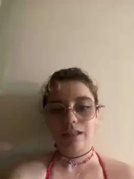 Cam4 Nude Webcam of Emy_2002