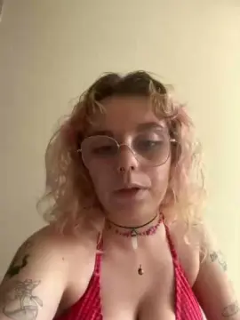 Cam4 Adult Webcam of Emy_2002