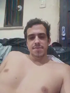 Cam4 Free Live Porn of MauroMartins