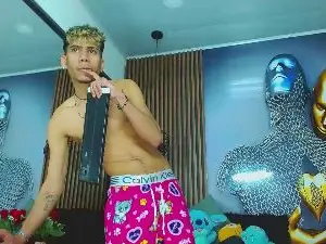 Cam4 Watch Live Sex Cams of SkinnycuteAlyer