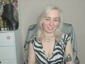 Cam4 Adult Video Chat of velvetanne