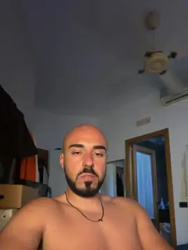 Cam4 Sex Cam of corrado94iclou3