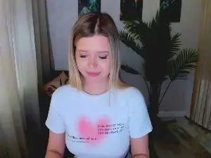 Cam4 Nude Webcam of GlamorousGirll