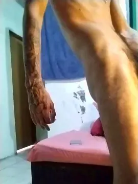Cam4 Free Live Porn of Theyllors2