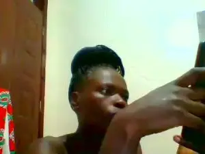 Cam4 Live Sex of Africanbella