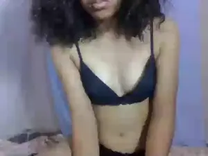 Cam4 Free Porn Cam of Alinesexee