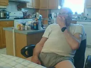 Cam4 Free Live Porn of torem052