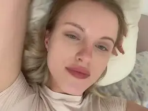 Cam4 Free Live Porn of SuWangerin