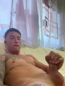 Cam4 Sex Cam of Cristiangonzaa