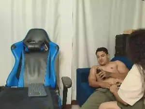 Cam4 Live Sex Cam of couplee_horny