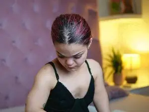 Cam4 Free Live Porn of MaiaMini