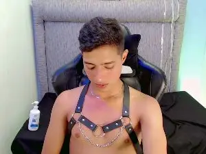 Cam4 Best Webcam of YUZTIN_LITTLE