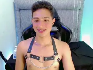 Cam4 Best live sex cam show of YUZTIN_LITTLE