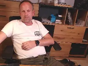 Cam4 Watch Live Sex Cams of 34yochemcock