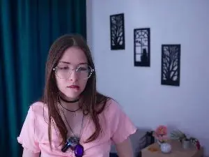 Cam4 Free Live Porn of GeneviveCushway