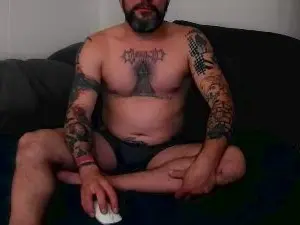 Cam4 Free Porn Cam of enrikaionut_fun