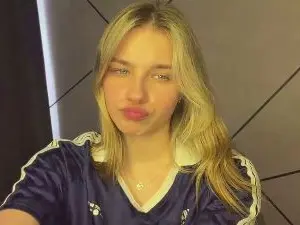 Cam4 Live Porn of LindseyWatah