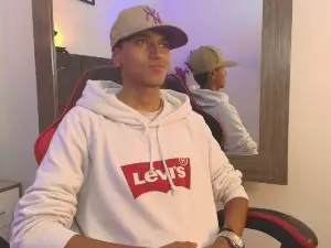 Cam4 Live Sex of Alan_Colthon