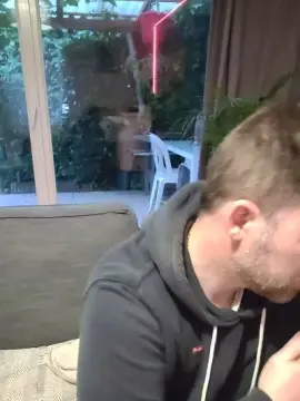 Cam4 Live Porn of tomsauwer