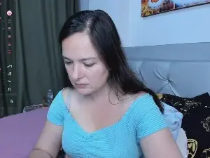 Cam4 Live Sex of SharonWar1