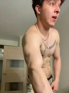 Cam4 Live Sex of bravo_maestro