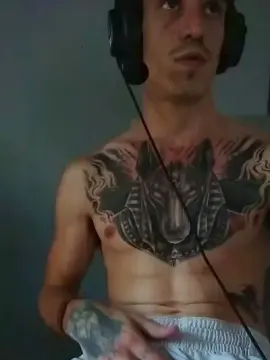 Cam4 Live Sex of fighterguy1