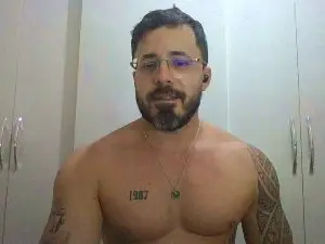 Cam4 Sex Cam of Alers87
