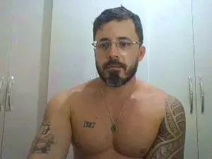 Cam4 Live Porn of Alers87