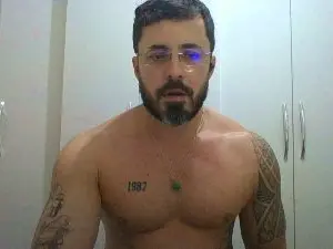 Cam4 Watch Live Sex Cams of Alers87