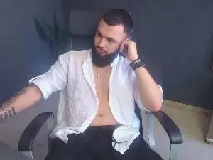 Cam4 Live Sex of OscarWills