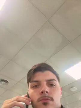 Cam4 Sex Cam of ThomasRM98