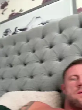 Cam4 Free Live Porn of Benjay74