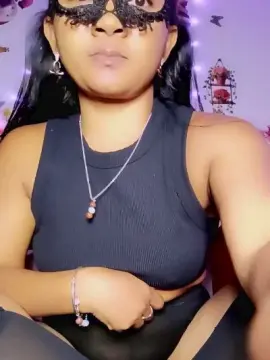 Cam4 Adult Video Chat of queenny1
