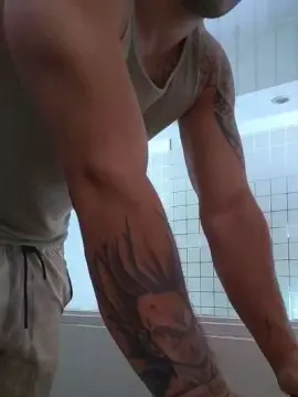 Cam4 Free Live Porn of Mirko_sexy96