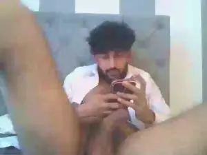 Cam4 Free Porn Cam of hornypakistan54