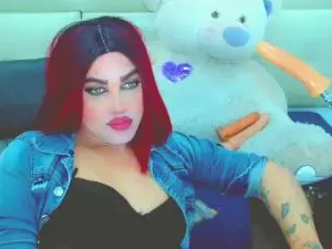 Cam4 Free Live Porn of LilieRousse