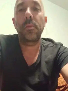 Cam4 Free Live Porn of gentleman7921