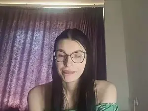 Cam4 Adult Video Chat of AuroreSzigethy