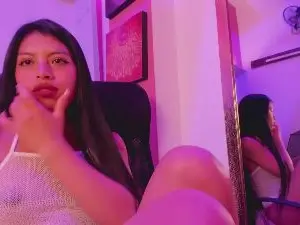 Cam4 Sex Chat of Chloe_Martini