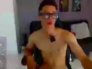 Cam4 Adult Video Chat of james_bigc0ck20