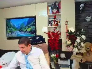 Cam4 Live Porn of CRISSETAN