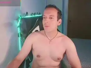 Cam4 Live Sex of andresihot12