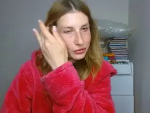 Cam4 Free Live Porn of Evelyn_21_m