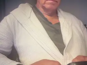 Cam4 Free Live Porn of Bernie2620