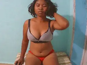 Cam4 Free Live Porn of rebecca0083
