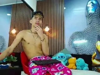 Camsoda Best Webcam of skinny-cute-alyer