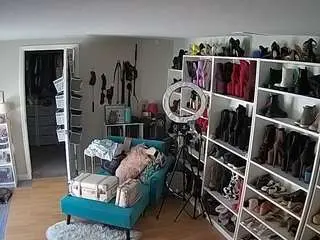 Camsoda Live Sex Cam of voyeurcam-missoliviablack-03
