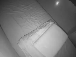 Camsoda Adult Webcam of voyeurcam-julmodels-greybed-2