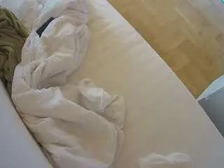 Camsoda Free Porn Cam of voyeurcam-julmodels-greybed-2